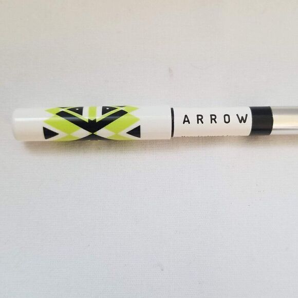 Arrow Enhance Waterproof Eyeliner + Brightener - Picture 2 of 4